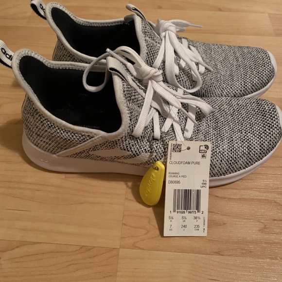 Adidas cloud form women’s shoes - Picture 3 of 5